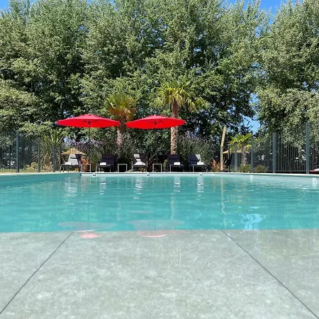 מלון Restaurant Du Parc Logis Elegance