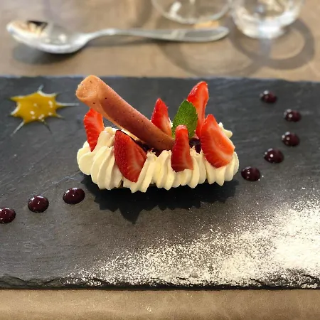 Hotel Restaurant Du Parc Logis Elegance Saumur