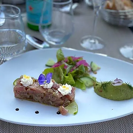 מלון Restaurant Du Parc Logis Elegance 3*