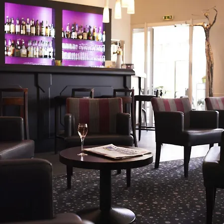 Hotel Restaurant Du Parc Logis Elegance Saumur