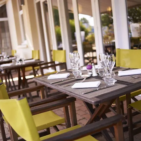 Hotell Restaurant Du Parc Logis Elegance