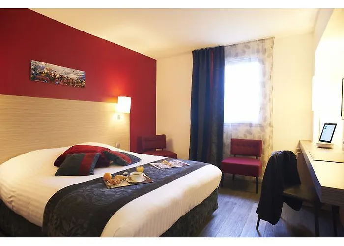 Hotel Restaurant Du Parc Logis Elegance Saumur