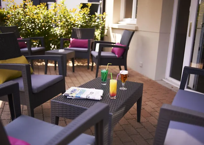 ホテル Restaurant Du Parc Logis Elegance 3*