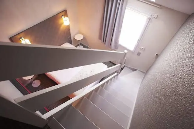 Hotel Restaurant Du Parc Logis Elegance 3*